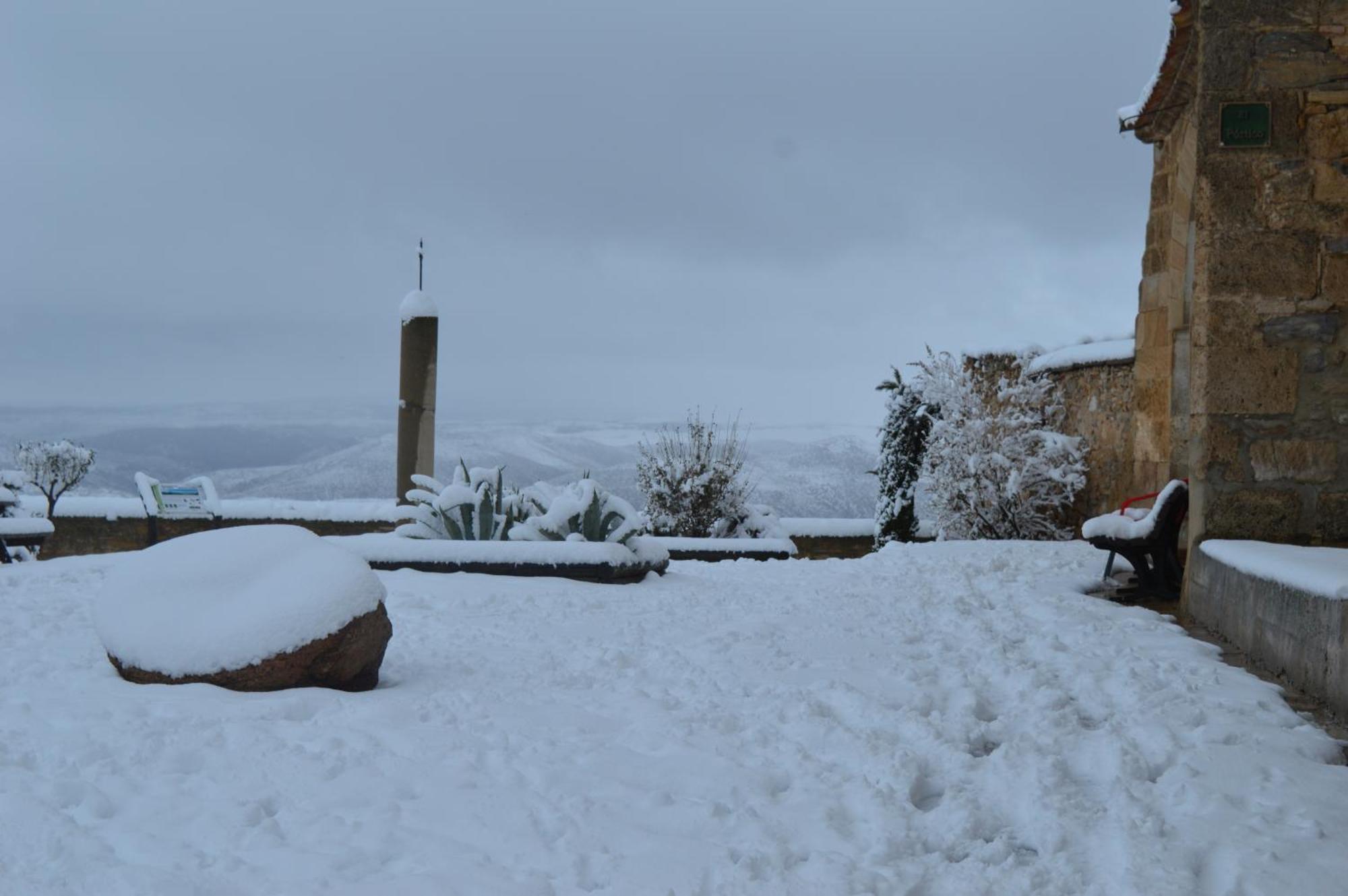Las Abadias San Felices de los Gallegos Exteriör bild